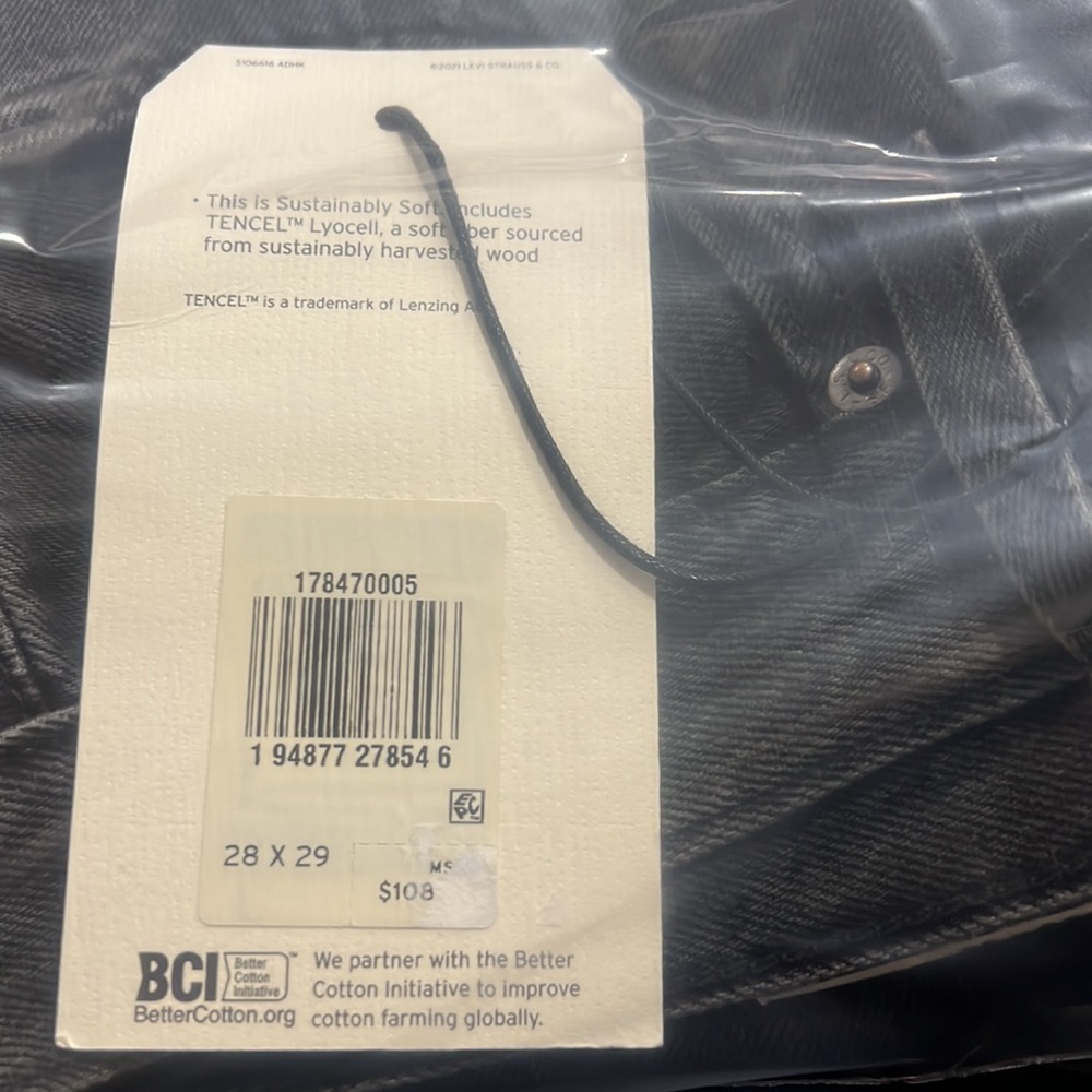Levi's® Premium HIGH LOOSE TAPER FIT WOMEN'S PANTS - Picture 7 of 13